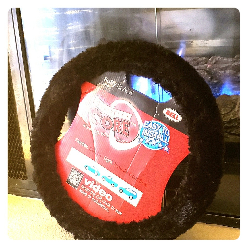 Fluffy black steering wheel cover